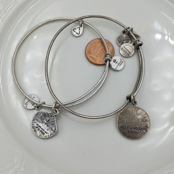 Alex and Ani Rafaleian Silver Seashell D Bracelet - Picture 8 of 8